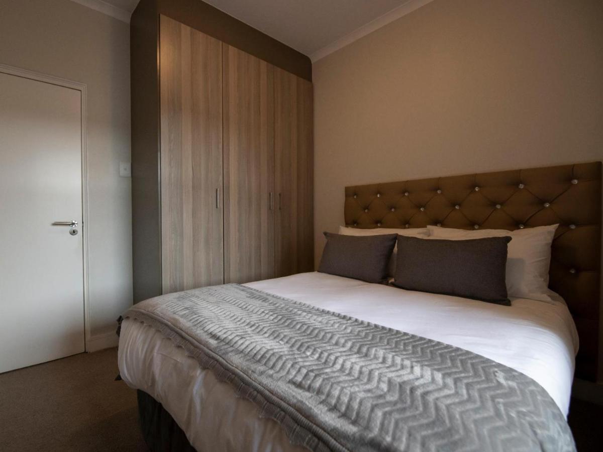 Zwelakho Furnished Apartments The Cube Johannesburgo Exterior foto