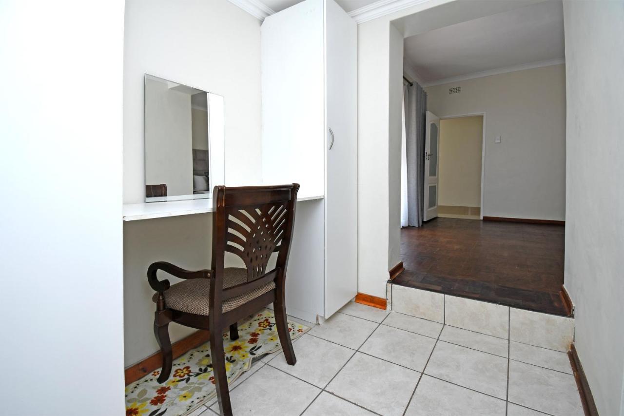 Zwelakho Furnished Apartments The Cube Johannesburgo Exterior foto