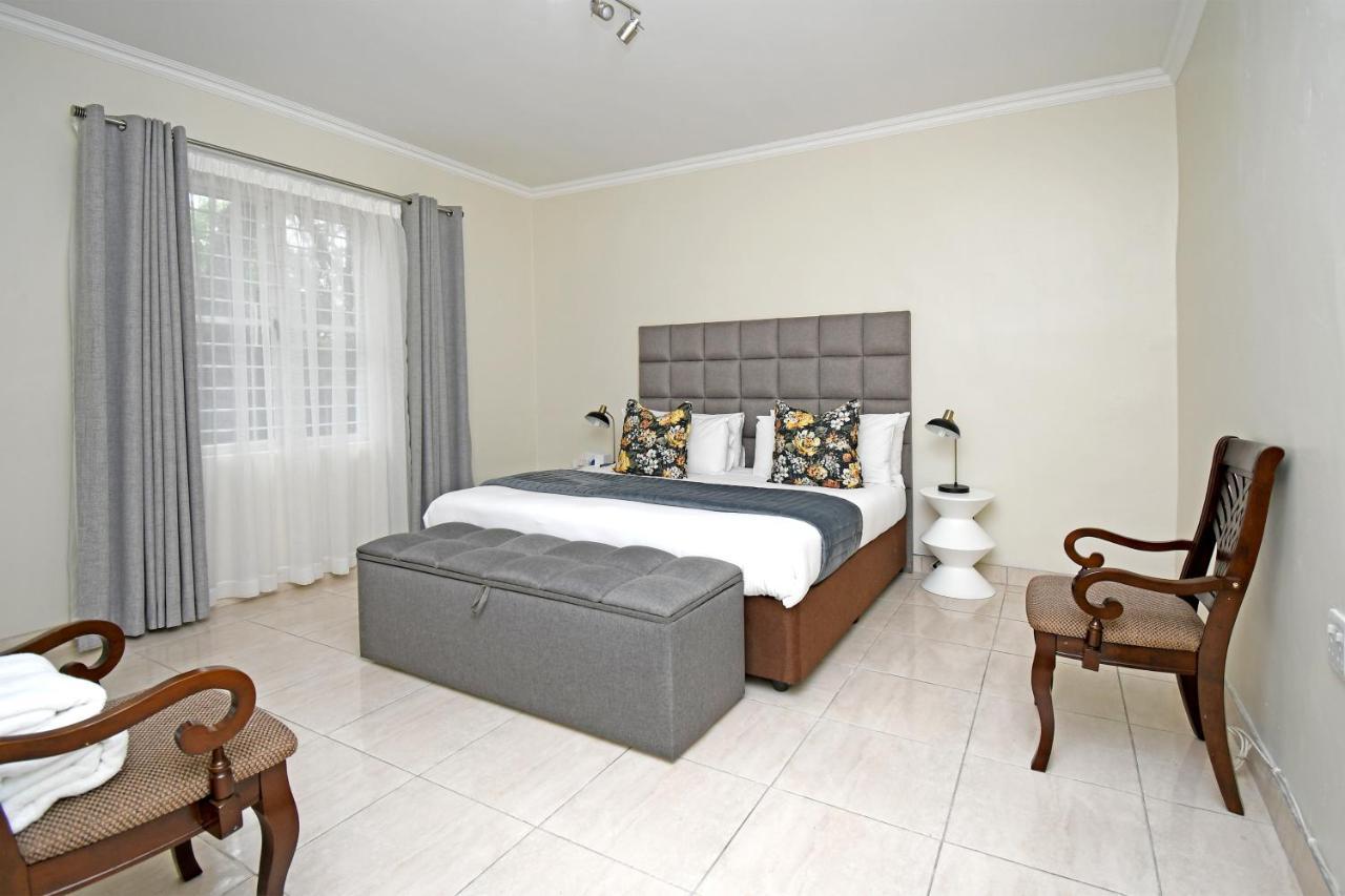 Zwelakho Furnished Apartments The Cube Johannesburgo Exterior foto